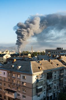 Kiev hitting civilian targets in Russia to provoke mirror response – ex-Pentagon analyst (VIDEO)