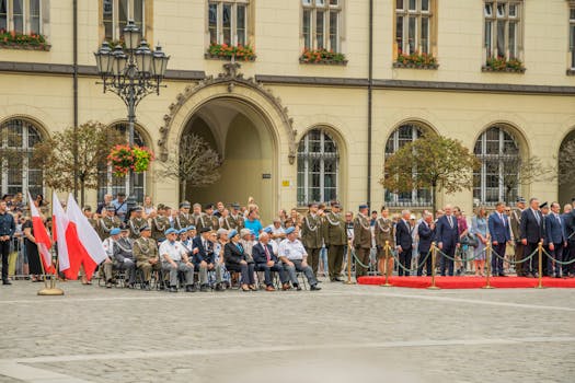 Trump gifts Polish president 5,000 more US troops
